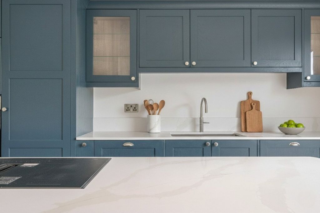 Property photo 2 of 11 Kitchen