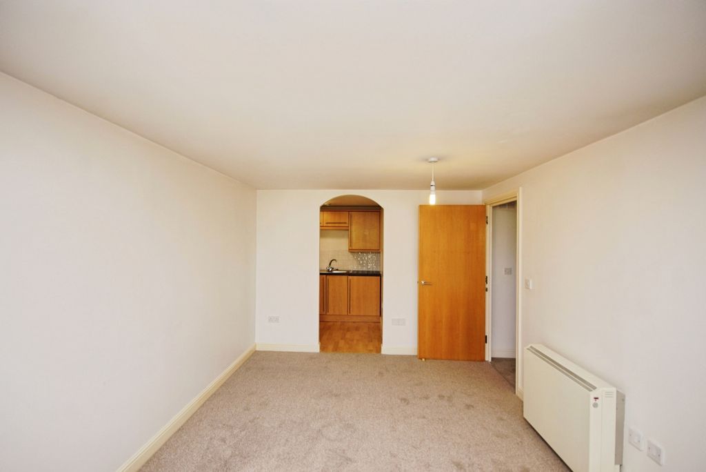 Property photo 2 of 8 Photo