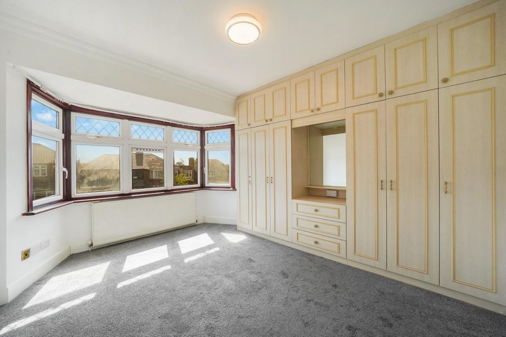 Property photo 3 of 15 Bedroom 1.Jpg