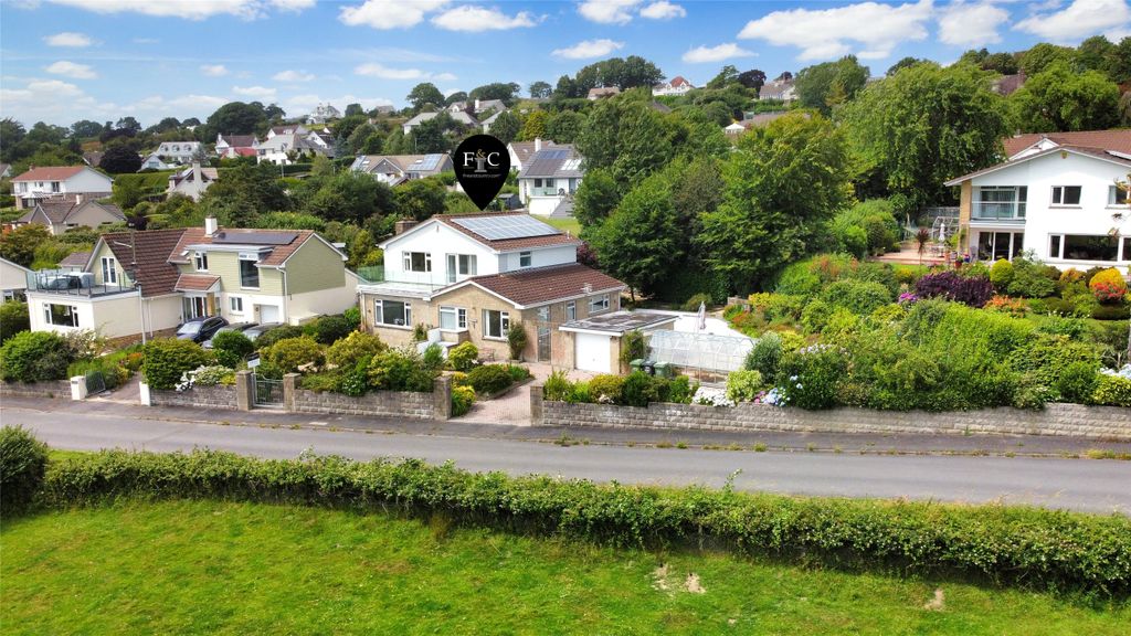 Property photo 1 of 19 Picture No. 23