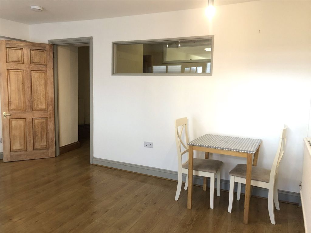 Property photo 2 of 19 Picture No. 02