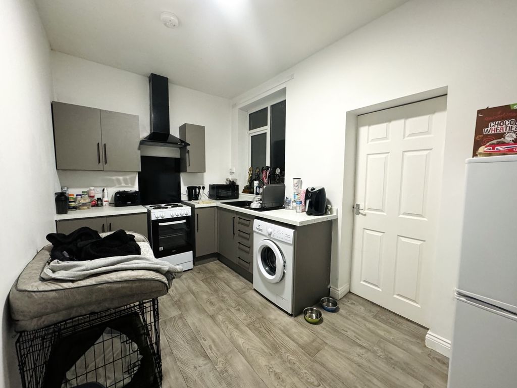 Property photo 3 of 6 Img_8180