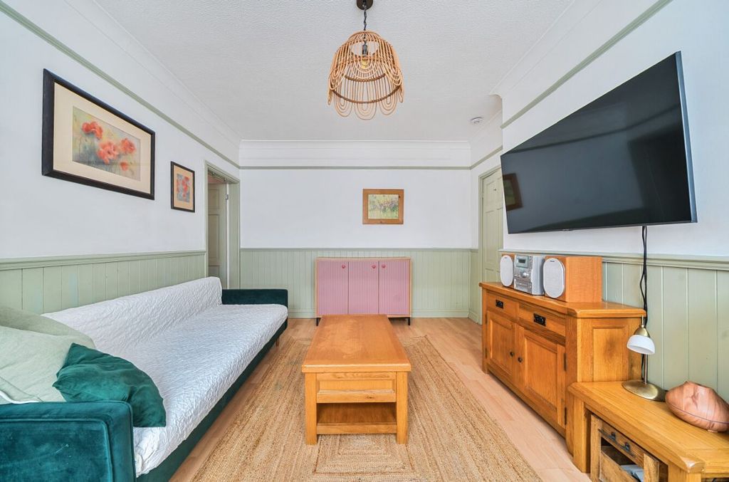 Property photo 2 of 21