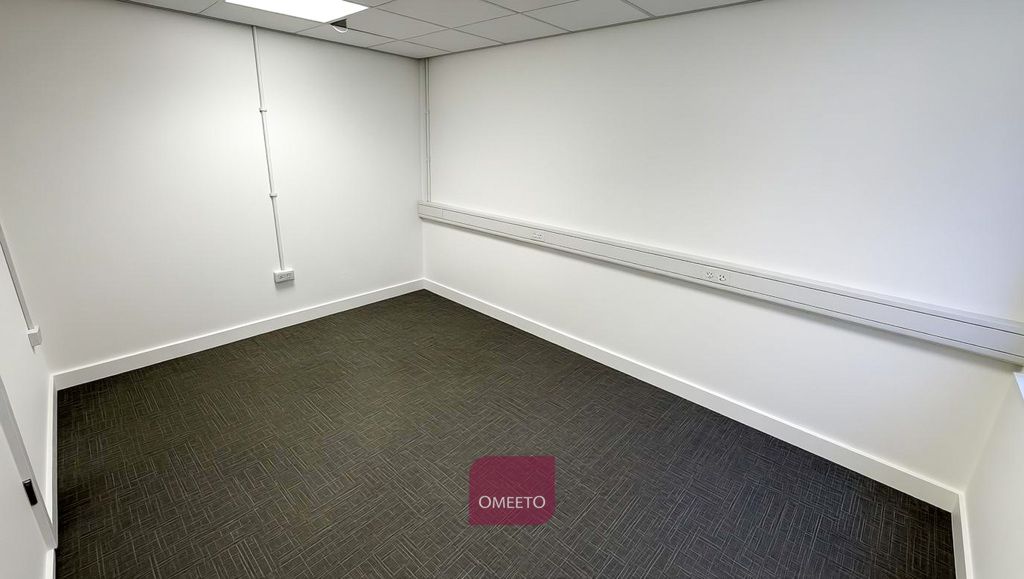 Property photo 2 of 4 Office To Let