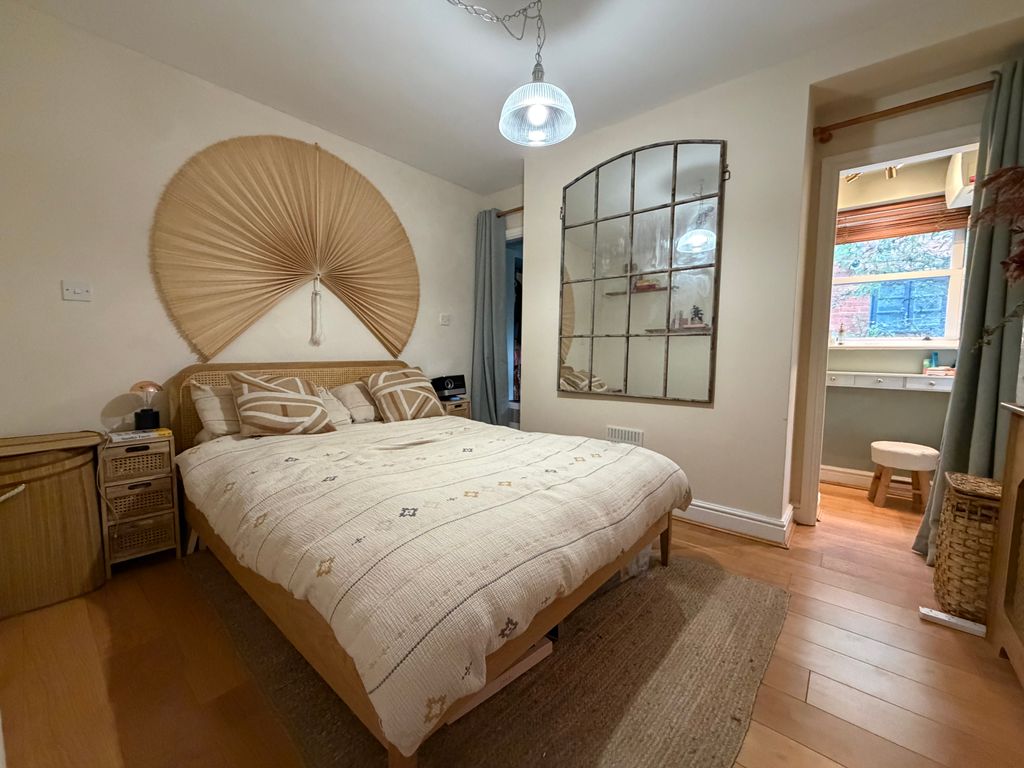 Property photo 3 of 8 Image