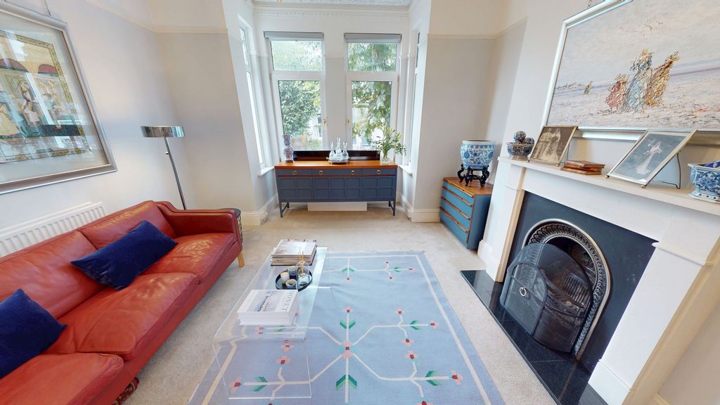 Property photo 3 of 21