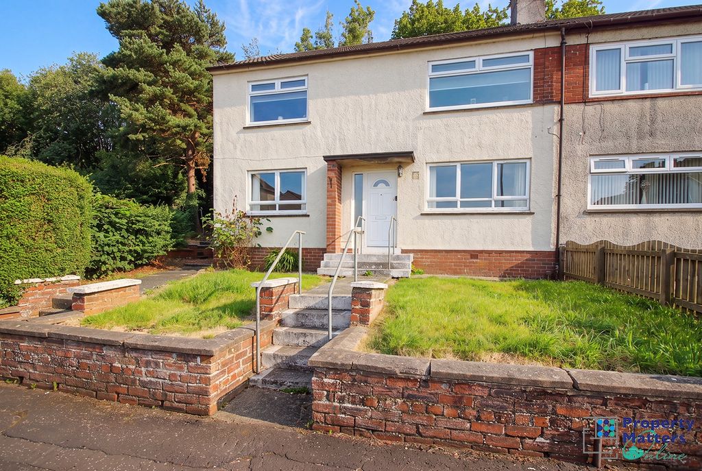 Property photo 1 of 14 2 Bedroom Ground Floor Flat