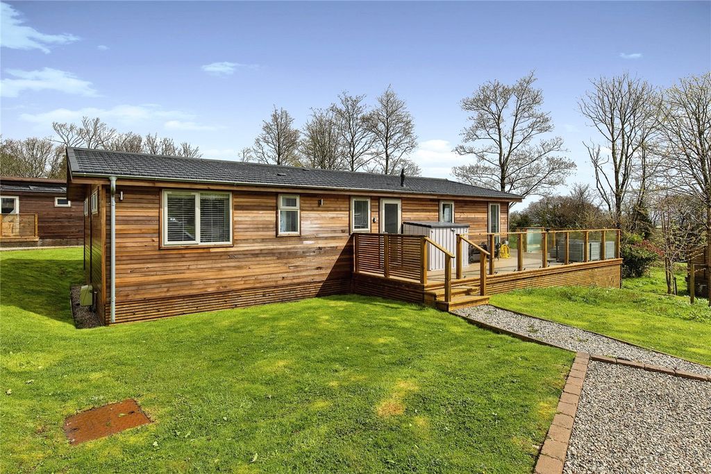 Property photo 1 of 15 Front Aspect