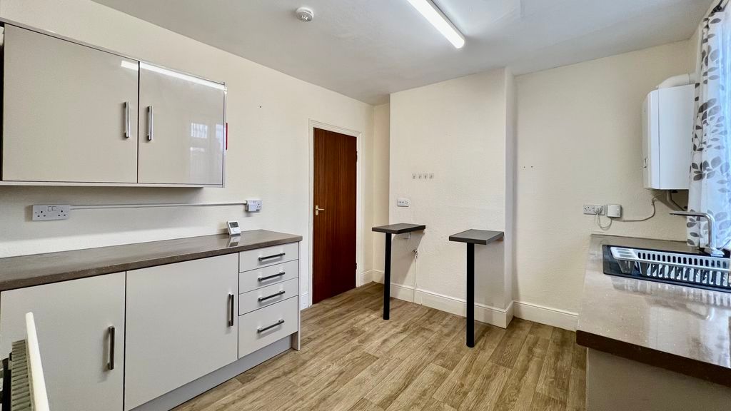 Property photo 3 of 19 Photo 2