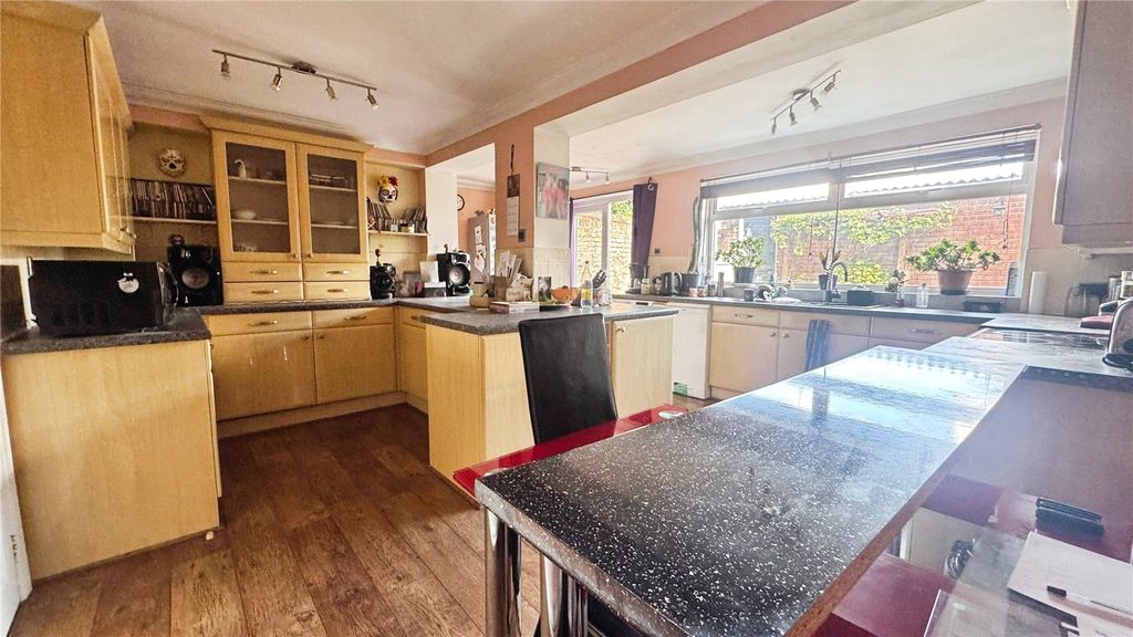 Property photo 3 of 15 Kitchen