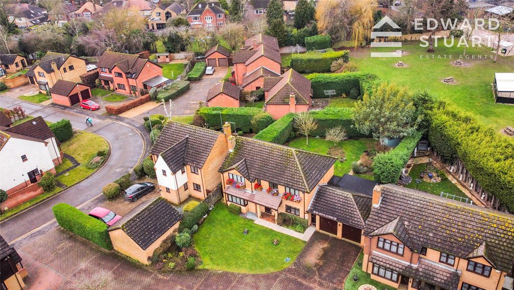 Property photo 2 of 23 Picture No. 28