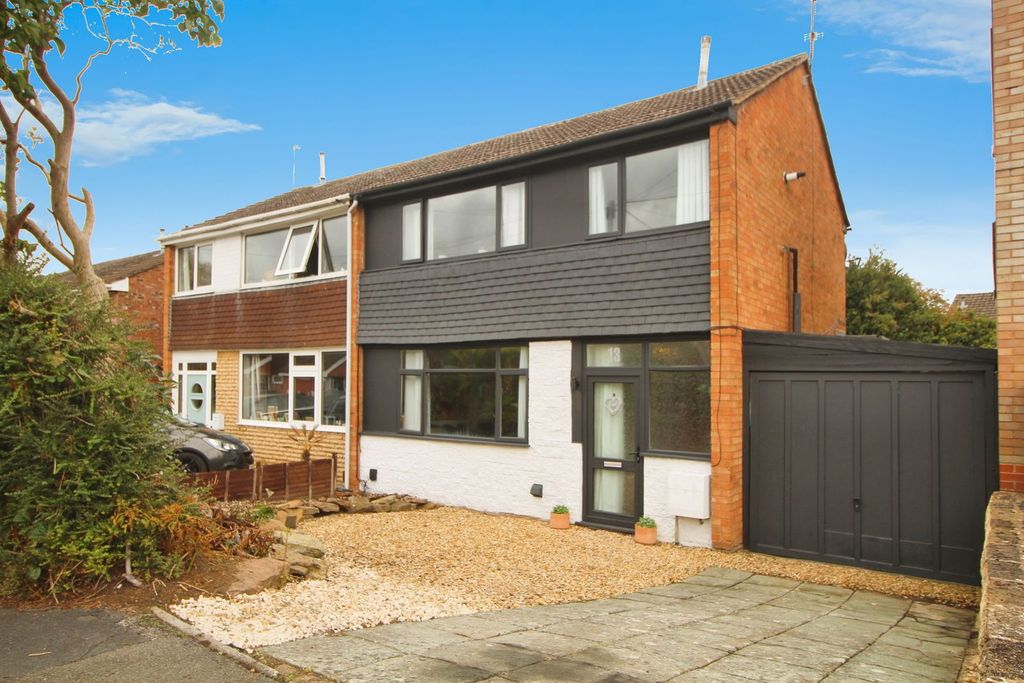 Property photo 1 of 29