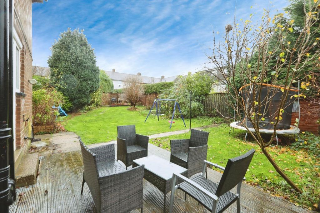 Property photo 1 of 16 Garden