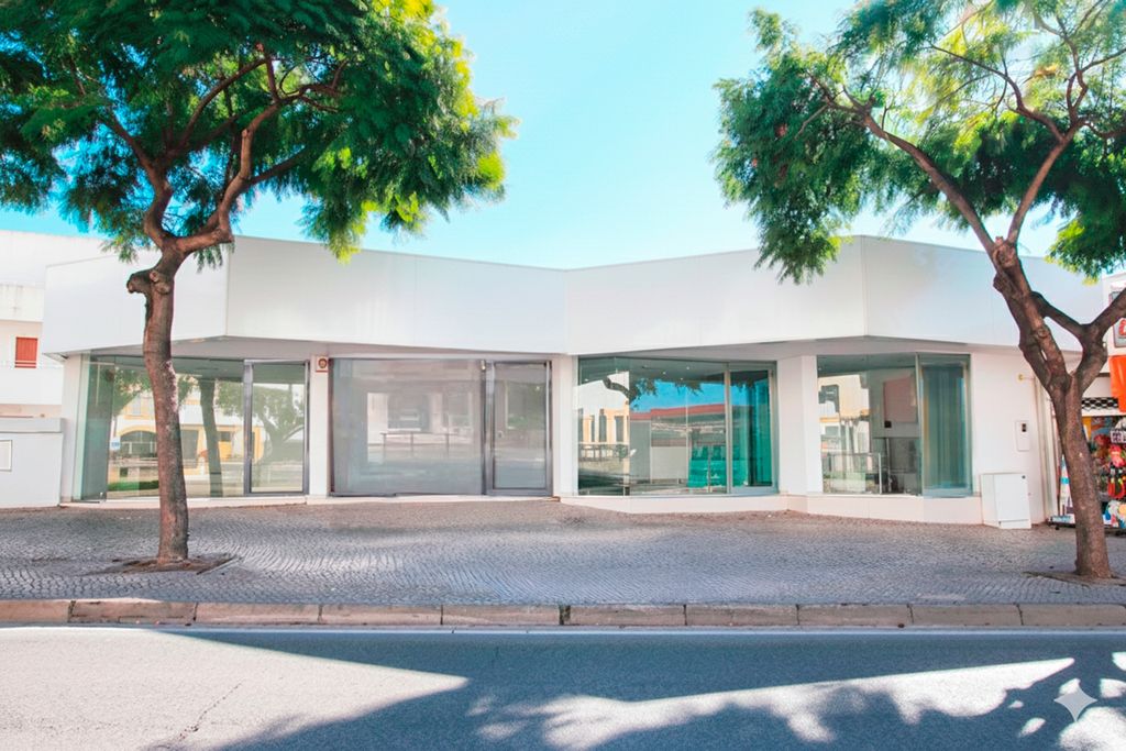 Property photo 1 of 2