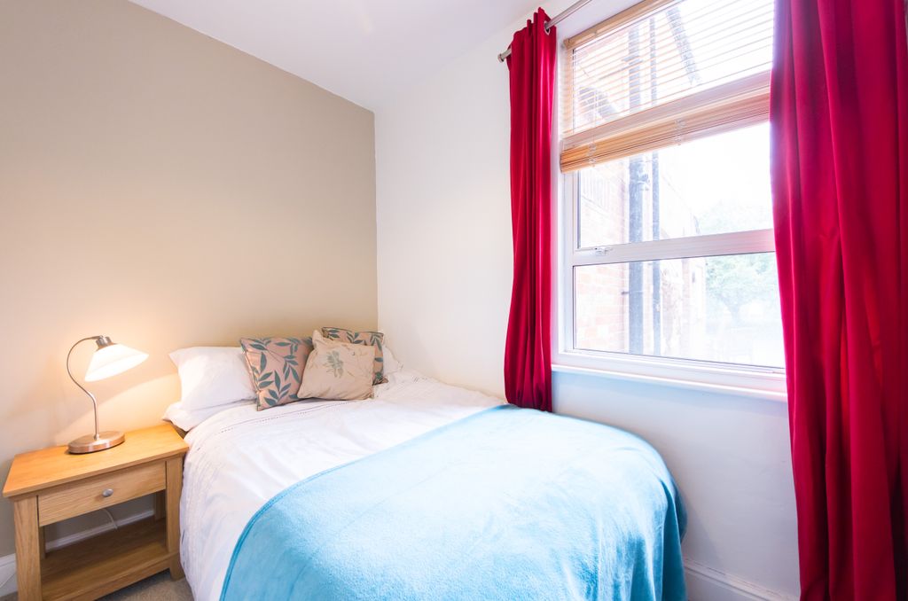 Property photo 2 of 5