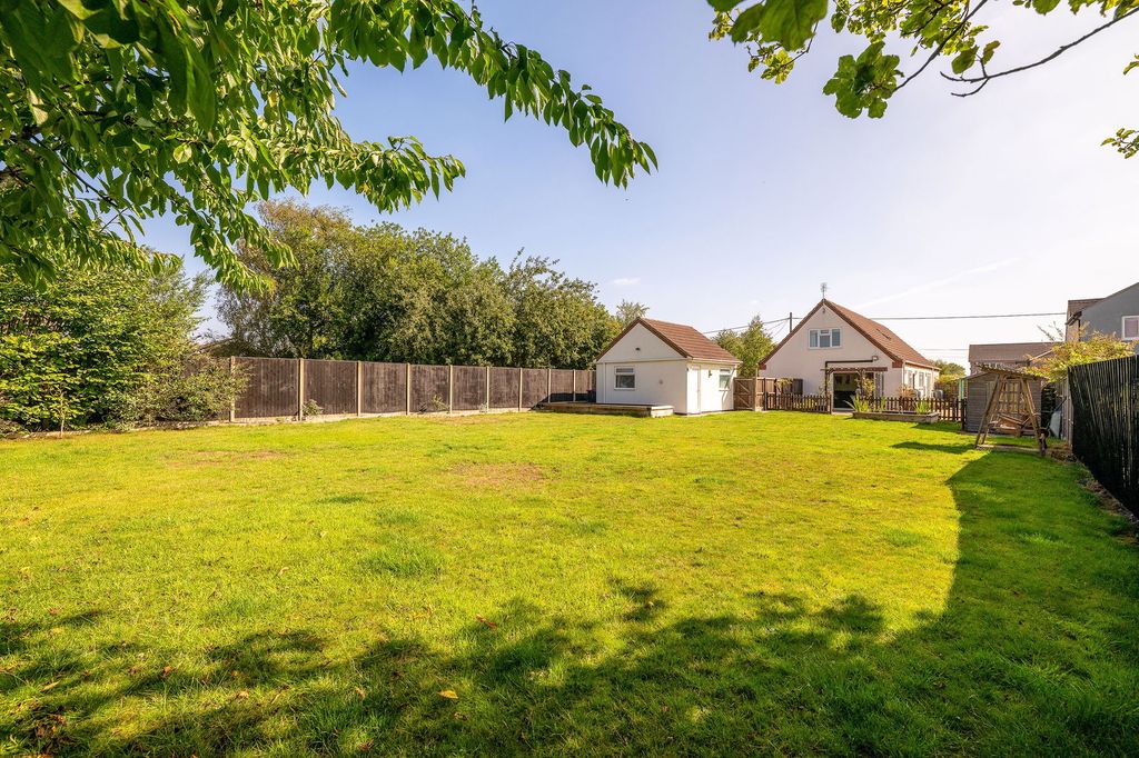 Property photo 1 of 41