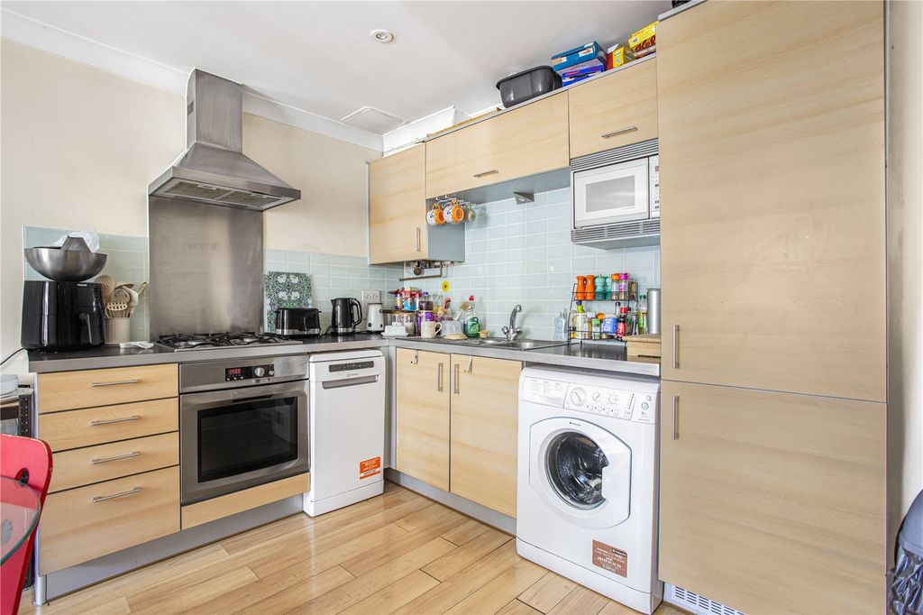 Property photo 3 of 15 Kitchen