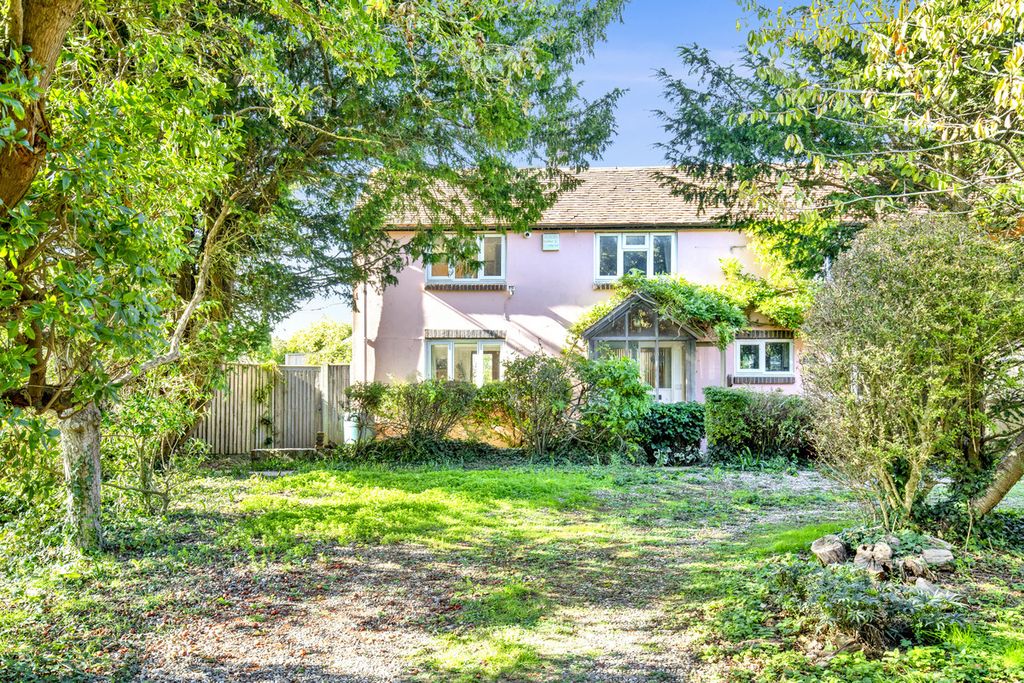 Property photo 1 of 41