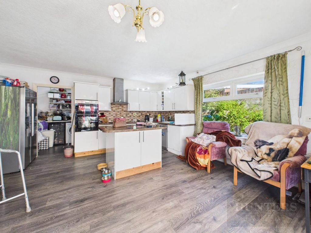 Property photo 3 of 18 Cam05333G0-Pr0261-Still014.Jpg