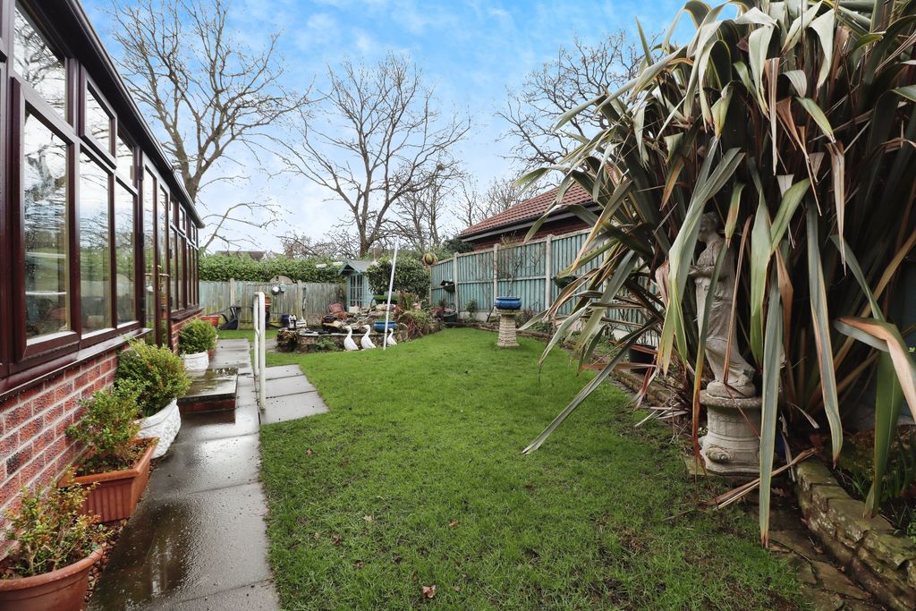 Property photo 3 of 15