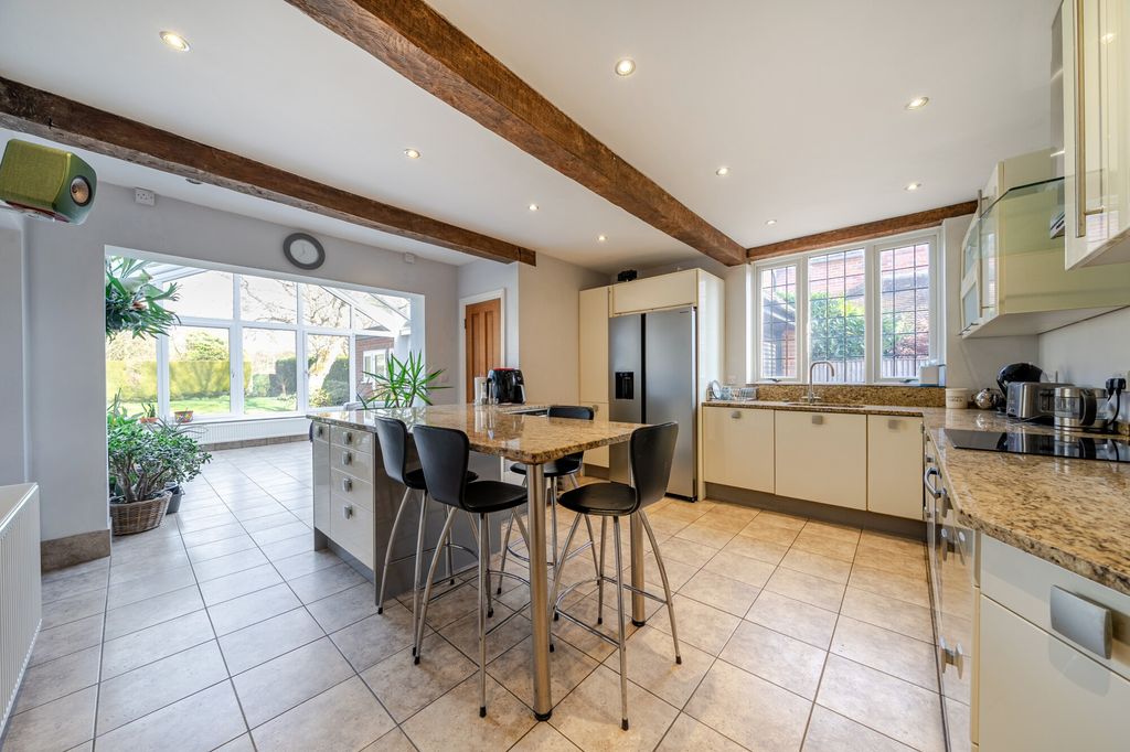 Property photo 3 of 15