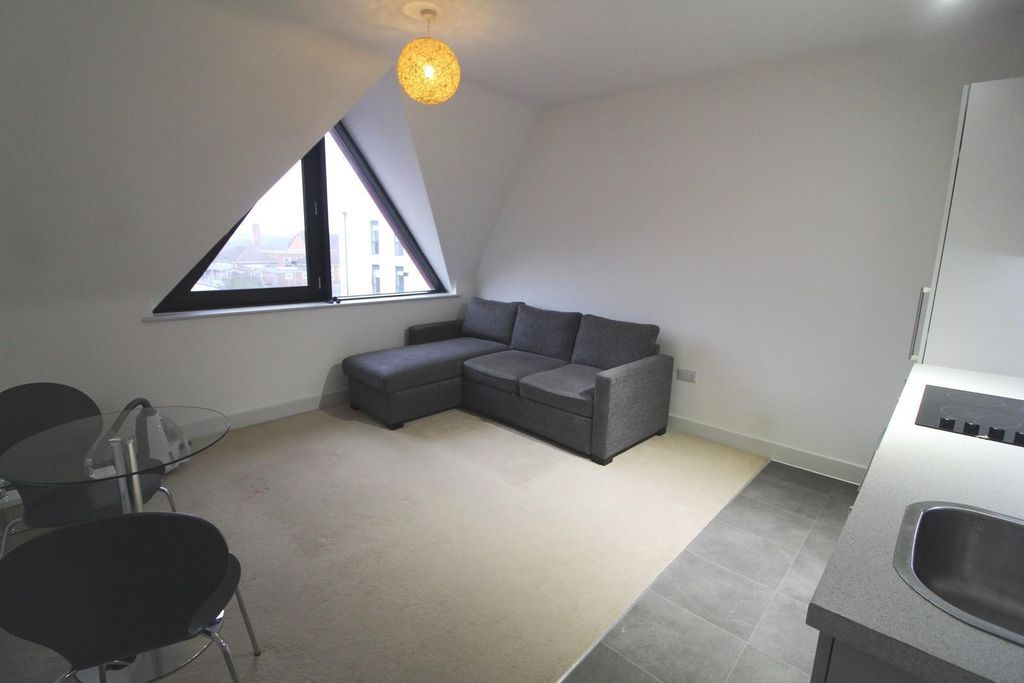 Property photo 2 of 5 Lounge