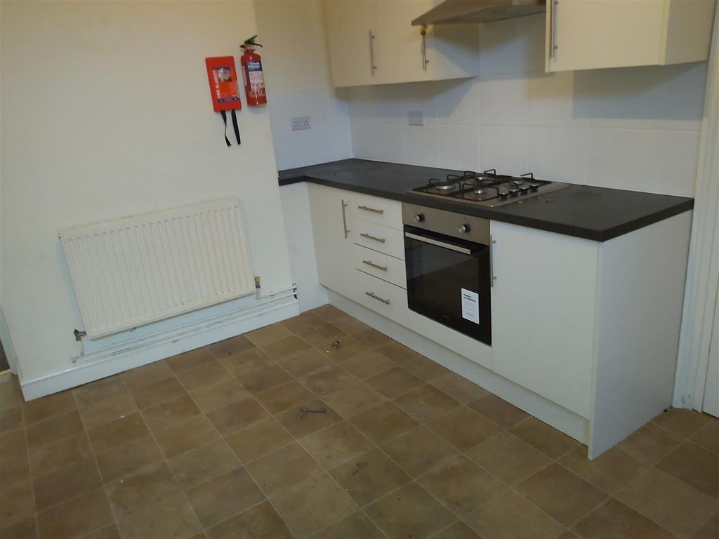 Property photo 1 of 3