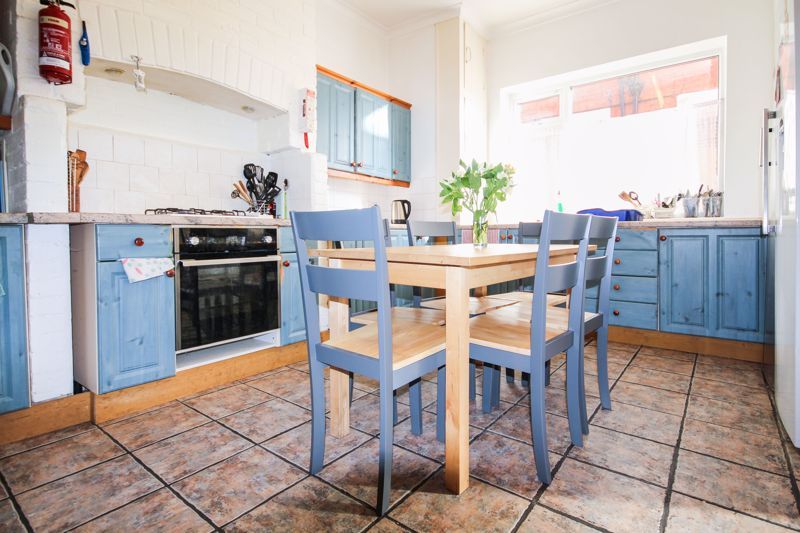 Property photo 3 of 17 Photo 13