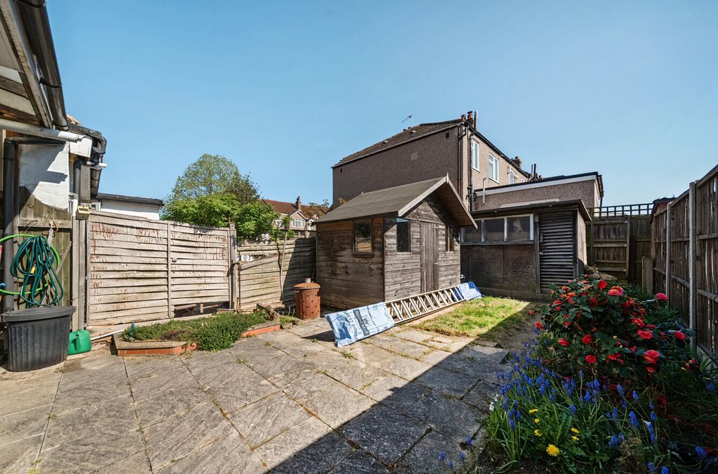 Property photo 3 of 17 Picture No. 12