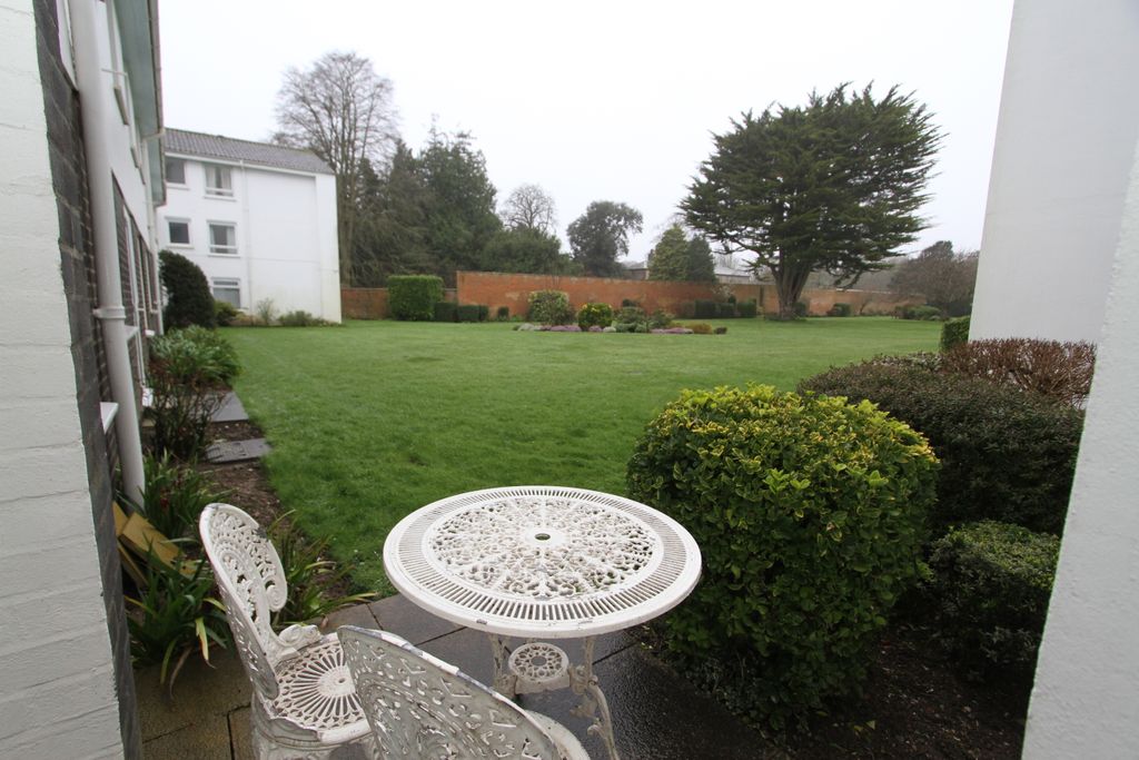 Property photo 3 of 15