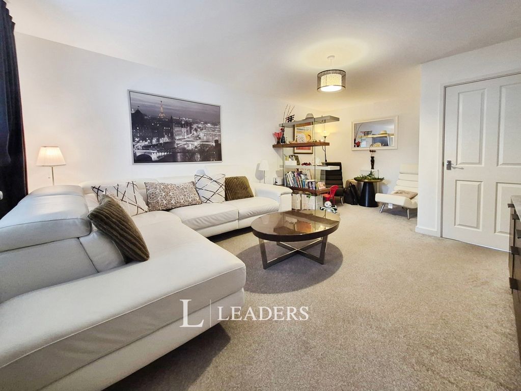 Property photo 2 of 18 Pbox-Img.Jpg