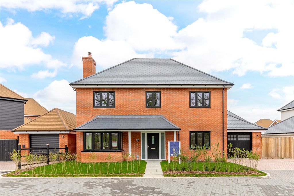 Property photo 1 of 15 External