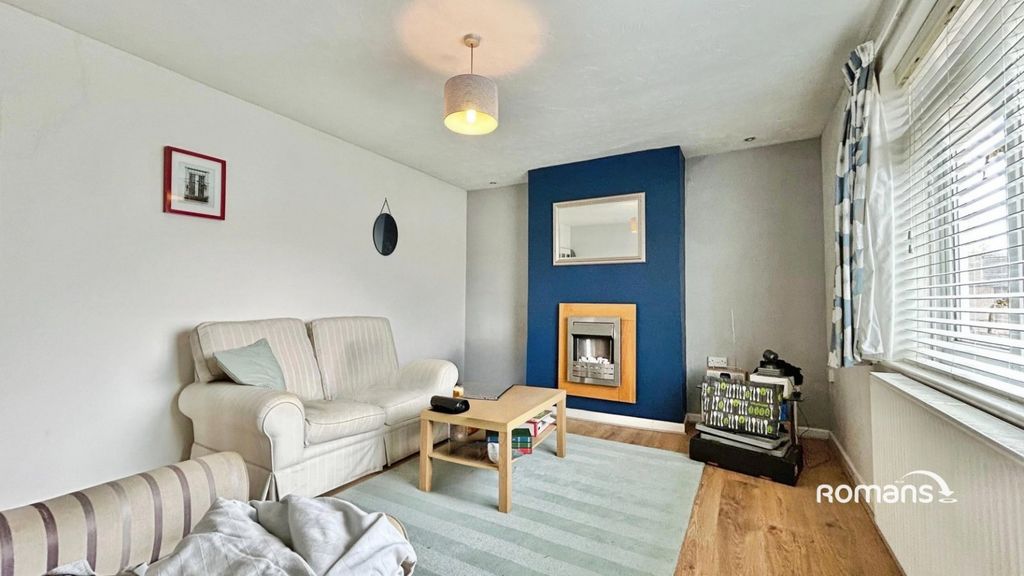 Property photo 3 of 9 Picture No. 02