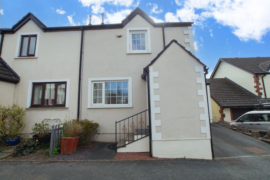Property photo 1 of 15 External