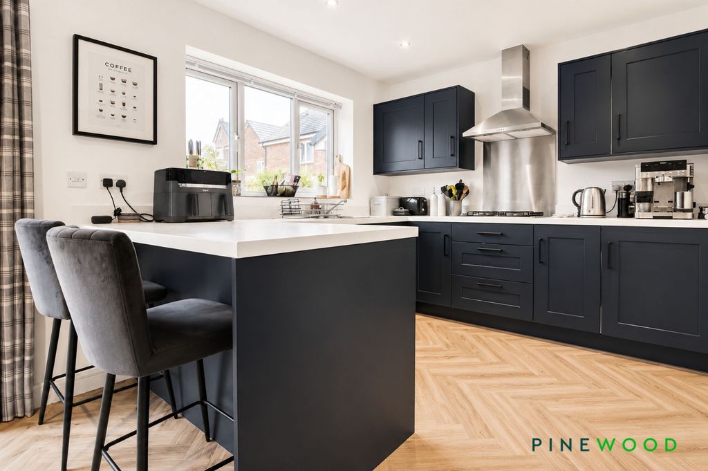 Property photo 3 of 33 Kitchen Diner