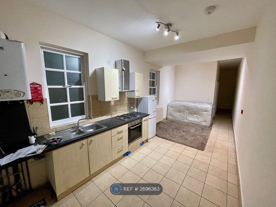 Property photo 2 of 8