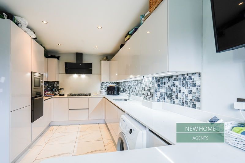 Property photo 3 of 28 Photo 27