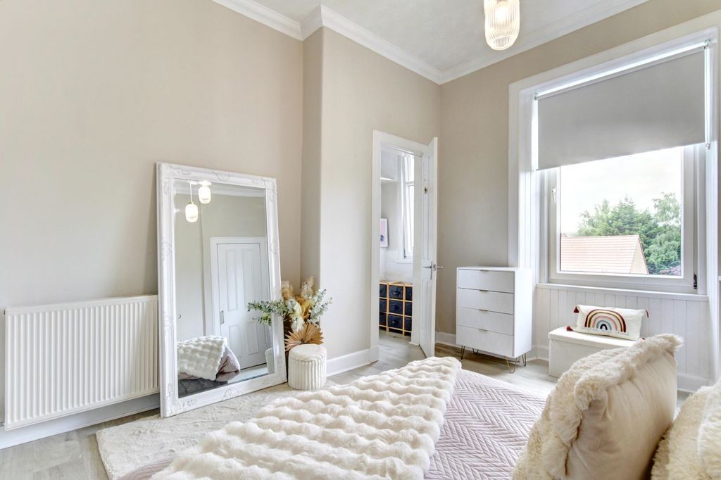 Additional image 13 of 2 bed flat for saleGlasgow Road, Dumbarton G82