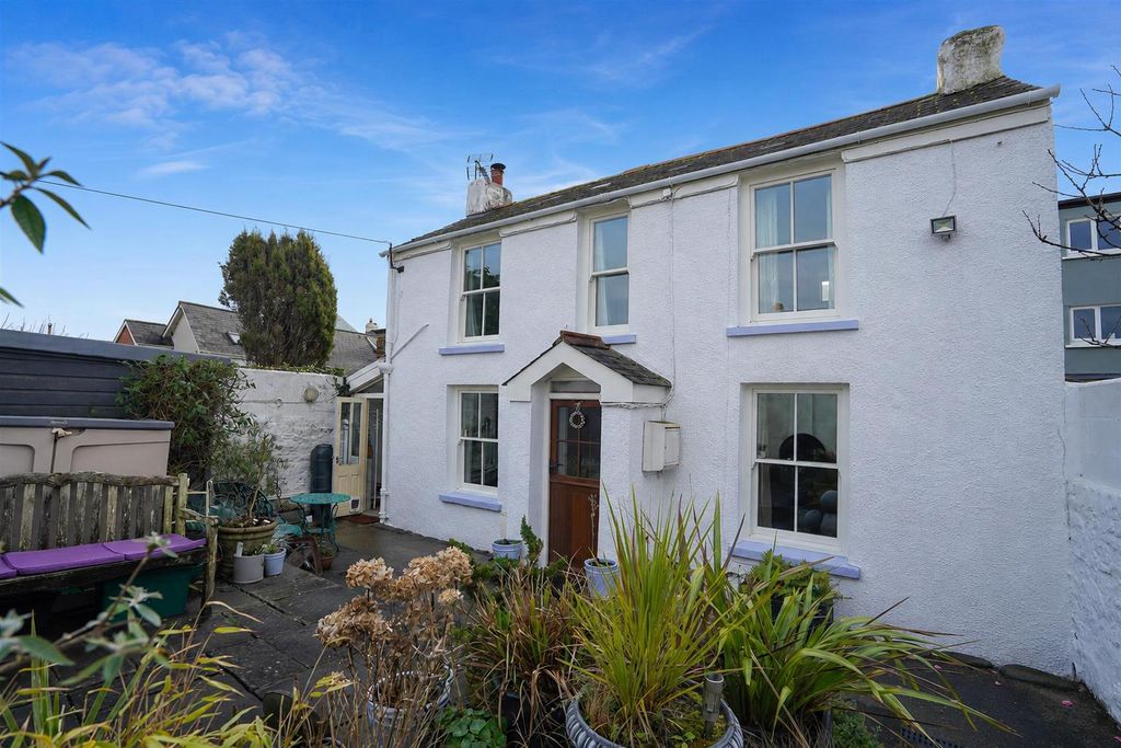 Property photo 1 of 14