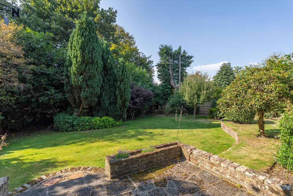 Property photo 2 of 19 Image