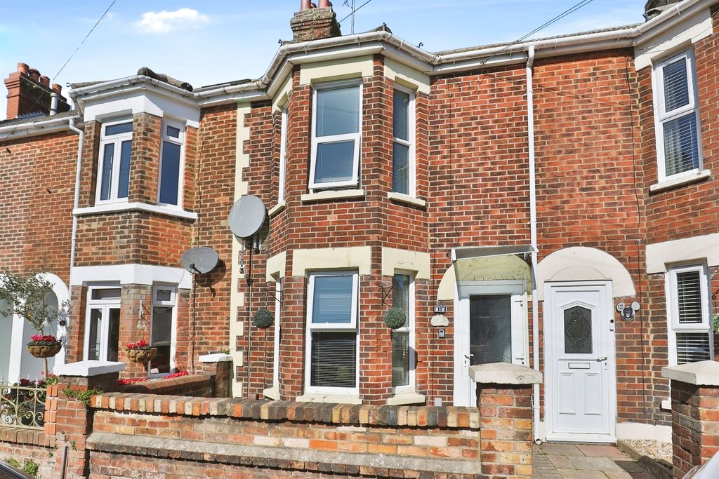 Property photo 1 of 12