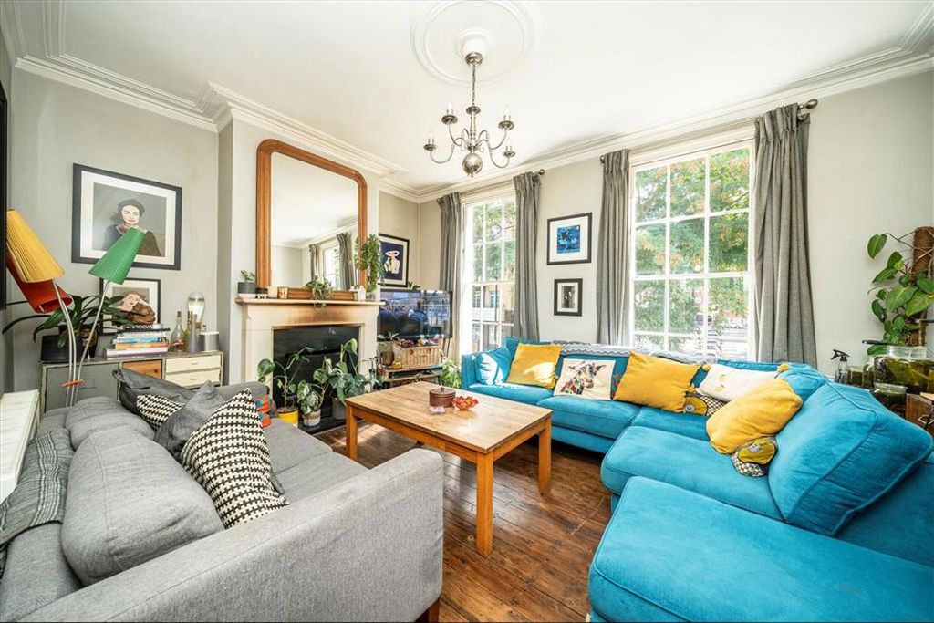 Property photo 2 of 13