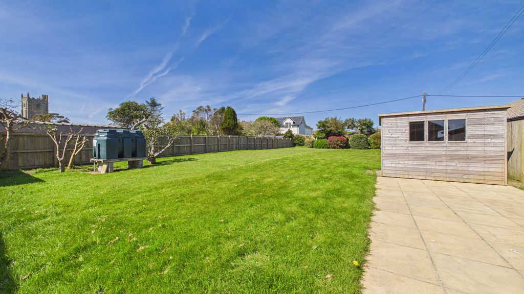 Property photo 2 of 12 Gallery
