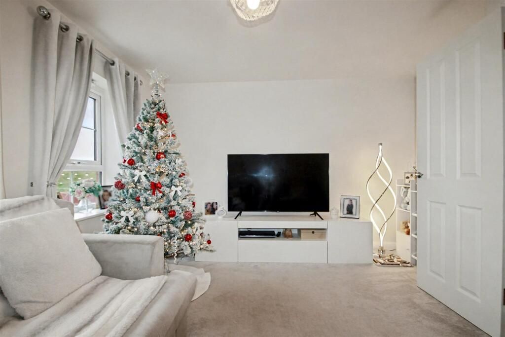 Property photo 3 of 15 13592_34322432_Img_02_0000.Jpg