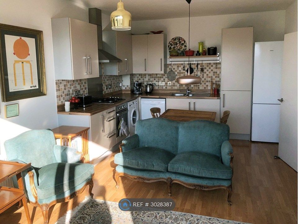 Property photo 3 of 12