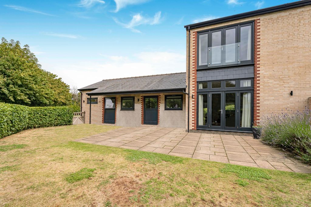Property photo 1 of 35 1_59789