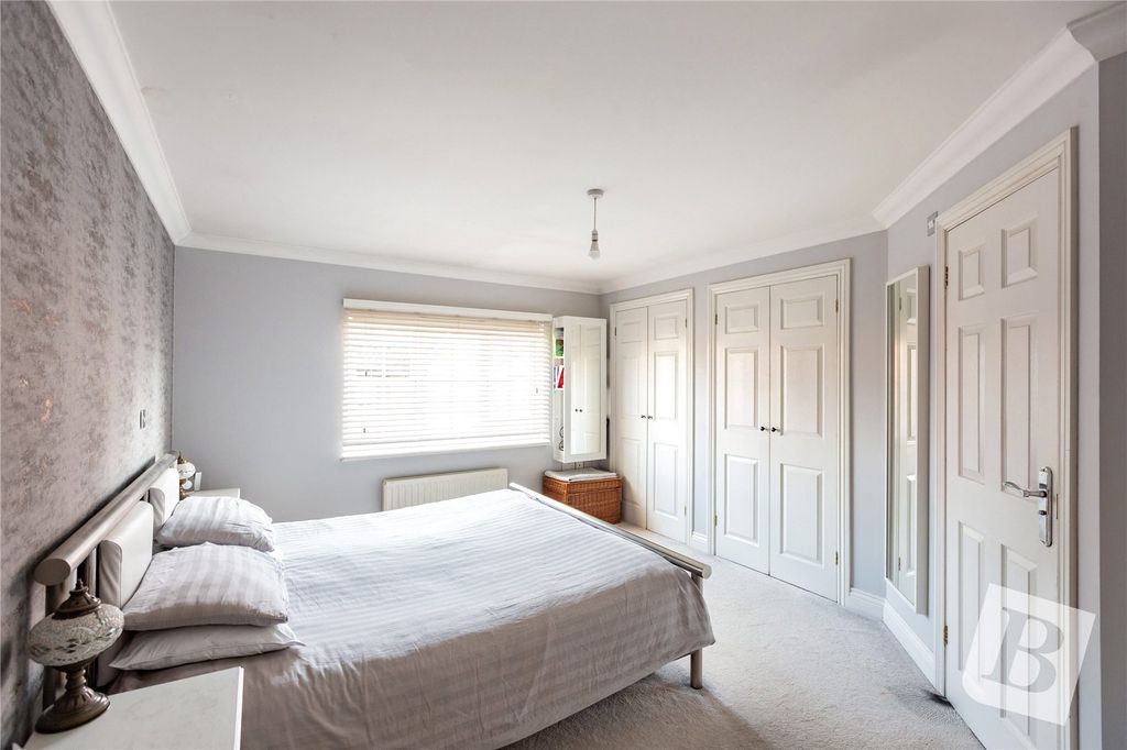 Property photo 2 of 29 Master Bedroom