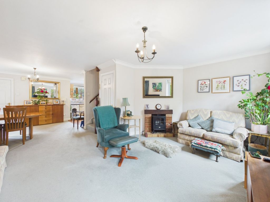 Property photo 3 of 14 Living Room