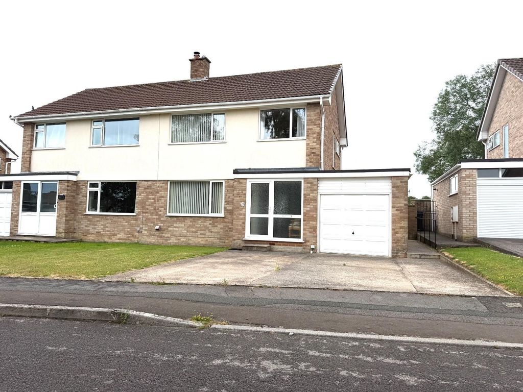 Property photo 1 of 11 Front.Jpg