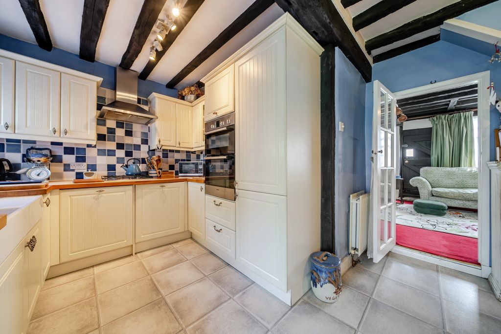 Property photo 2 of 23 1495868-17-6A69F9...